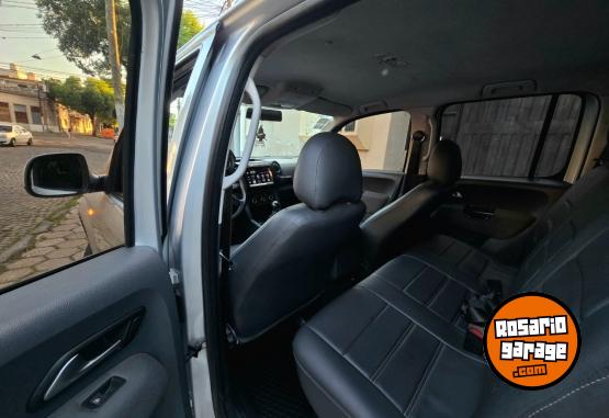 Camionetas - Volkswagen Amarok 2014 Diesel 126000Km - En Venta