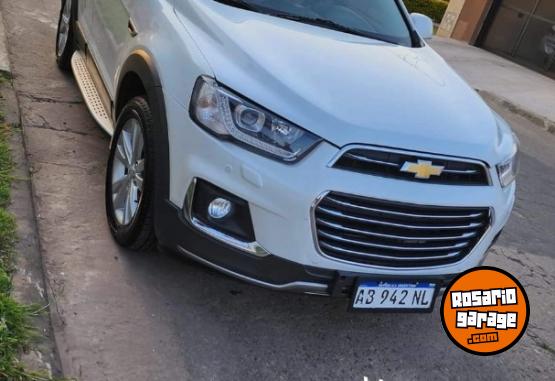 Camionetas - Chevrolet Captiva 2017 Diesel 120000Km - En Venta