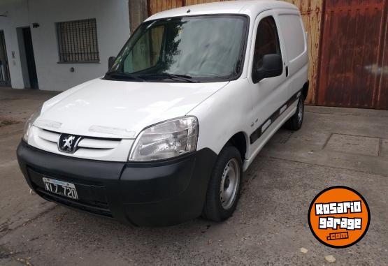 Utilitarios - Peugeot partner 2011 Diesel 150000Km - En Venta