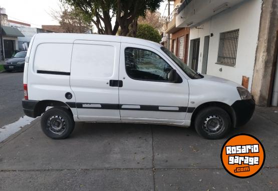 Utilitarios - Peugeot partner 2011 Diesel 150000Km - En Venta