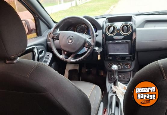 Autos - Renault Duster 2018 GNC 90000Km - En Venta