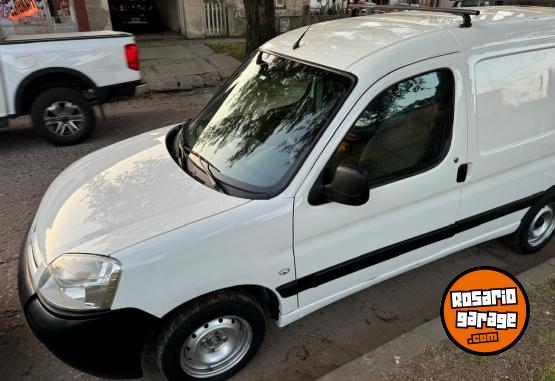 Utilitarios - Citroen Berlingo HDI 2013 Diesel 192000Km - En Venta