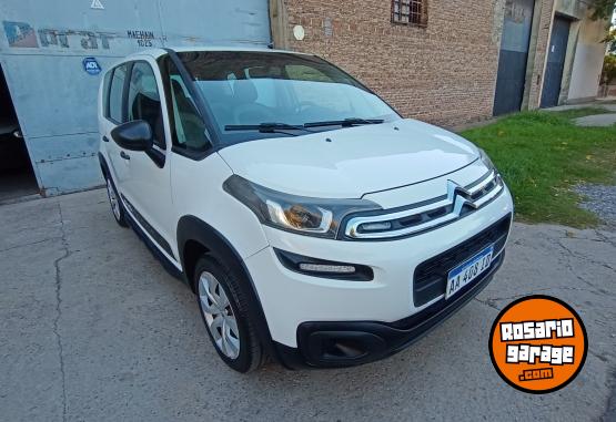 Autos - Citroen c3 aircross picasso 2016 Nafta 100000Km - En Venta