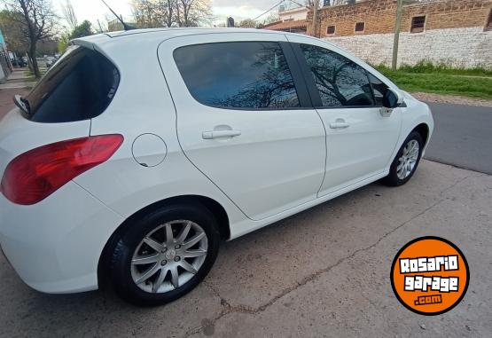 Autos - Peugeot 308 208 etios fiesta 2013 Nafta 125000Km - En Venta