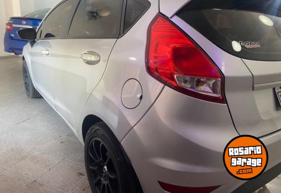 Autos - Ford Fiesta 2015 Nafta 127000Km - En Venta