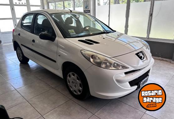 Autos - Peugeot 207 2013 Nafta 115000Km - En Venta