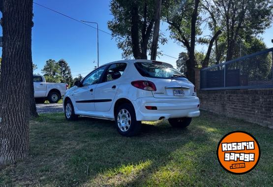 Autos - Peugeot 207 2013 Nafta 115000Km - En Venta