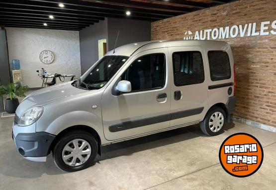 Utilitarios - Renault Kangoo 2018 GNC 153000Km - En Venta