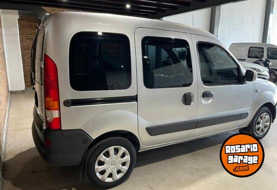 Utilitarios - Renault Kangoo 2018 GNC 153000Km - En Venta