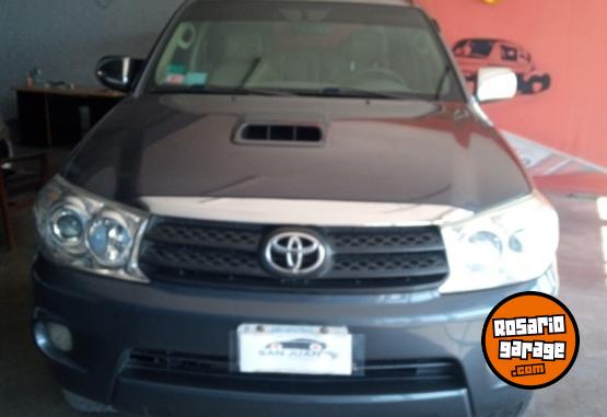 Camionetas - Toyota 2011 sw4 srv 2011 Diesel 200000Km - En Venta