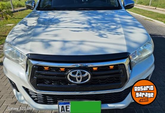 Camionetas - Toyota 2020 Hilux 2020 AT srv 2020 Diesel 100000Km - En Venta