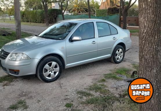 Autos - Volkswagen Bora 2012 Nafta 200000Km - En Venta