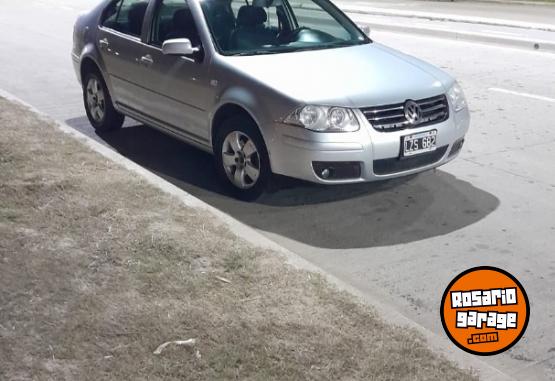 Autos - Volkswagen Bora 2012 Nafta 200000Km - En Venta