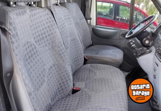 Utilitarios - Ford Transit 2011 Diesel 240000Km - En Venta