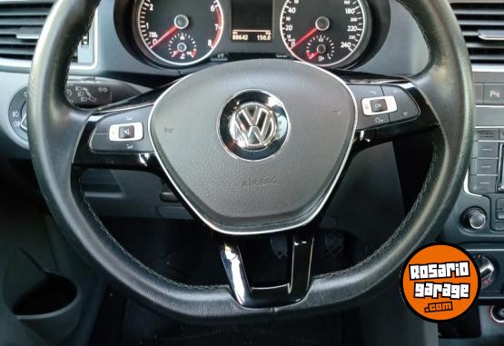 Autos - Volkswagen Suran 2015 Nafta 88000Km - En Venta