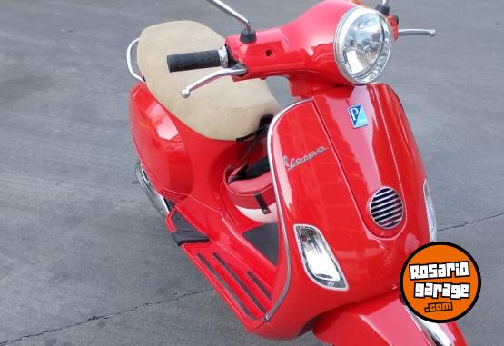 Motos - Vespa 150 ie inyeccion 2014 Nafta 8000Km - En Venta