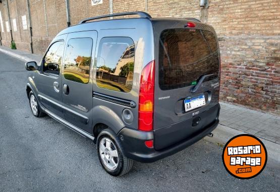 Utilitarios - Renault Kangoo stepway 2016 GNC 120000Km - En Venta