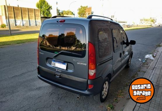 Utilitarios - Renault Kangoo stepway 2016 GNC 120000Km - En Venta