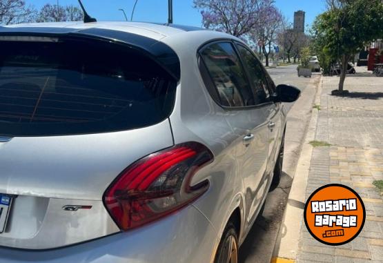 Autos - Peugeot 208 GT 2017 Nafta 104000Km - En Venta