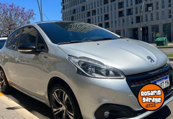 Autos - Peugeot 208 GT 2017 Nafta 104000Km - En Venta