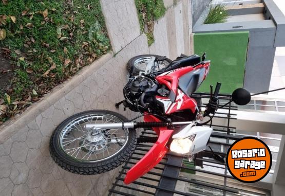 Motos - Honda Xr 2022 Nafta 2700Km - En Venta