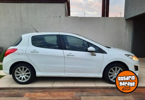 Autos - Peugeot 308 2013 Nafta 100000Km - En Venta