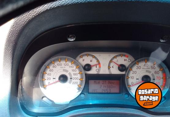 Utilitarios - Fiat Strada 2011 GNC 200000Km - En Venta