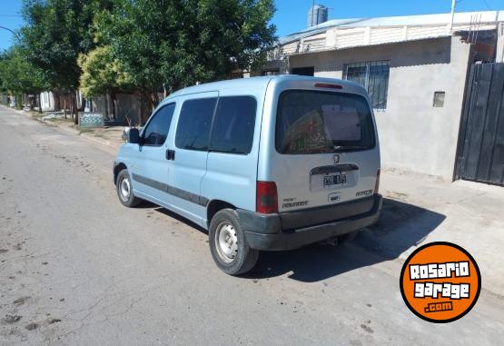 Utilitarios - Peugeot Partner 1.9 2004 Diesel 111Km - En Venta