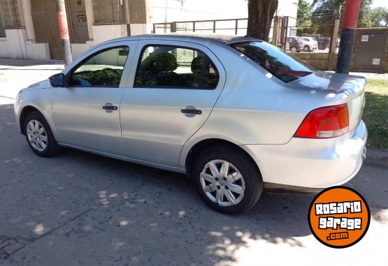 Autos - Volkswagen VOYAGE 1.6 NAFTA /GNC 5TA 2012 GNC 185230Km - En Venta