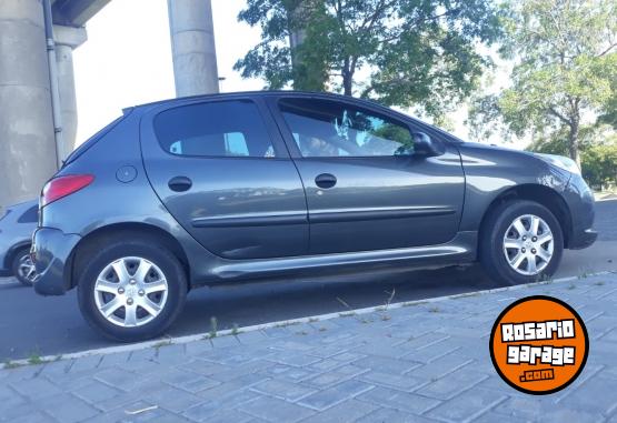 Autos - Peugeot 207 2013 Nafta 92000Km - En Venta