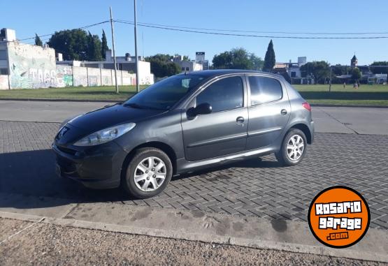 Autos - Peugeot 207 2013 Nafta 92000Km - En Venta