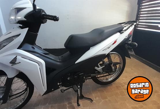 Motos - Honda Wave 2023 Nafta 5300Km - En Venta