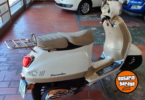 Motos - Zanella Styler exclusive 2022 Nafta 7000Km - En Venta