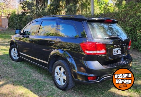 Camionetas - Dodge Journey 2011 Nafta 140000Km - En Venta