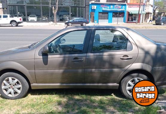 Autos - Fiat Siena 1.4 2015 Nafta 118000Km - En Venta