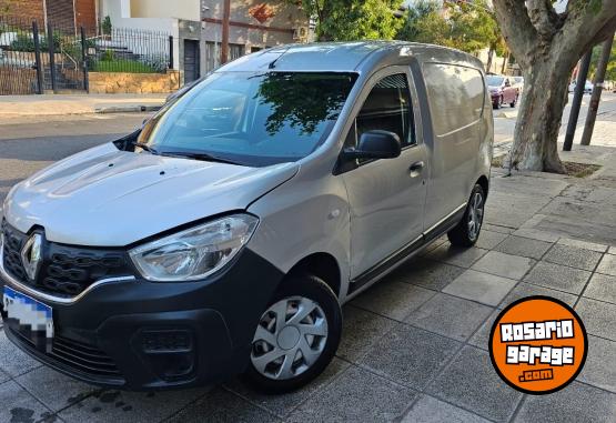 Utilitarios - Renault Kangoo 2020 Nafta 109000Km - En Venta