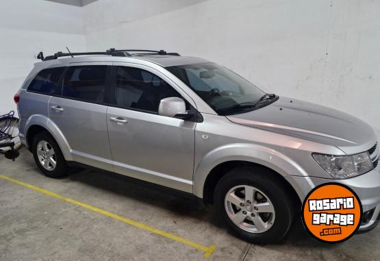 Autos - Dodge journey sxt 2.4 2012 Nafta 208000Km - En Venta