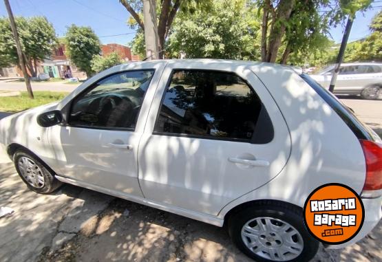 Autos - Fiat Palio 1.8 2004 GNC 276000Km - En Venta