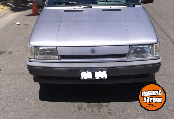 Autos - Renault 9 1994 Nafta 140000Km - En Venta