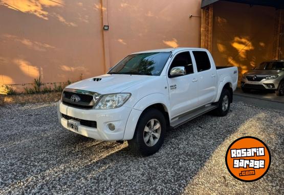 Camionetas - Toyota Hilux SRV 4x2 2009 Diesel 300000Km - En Venta