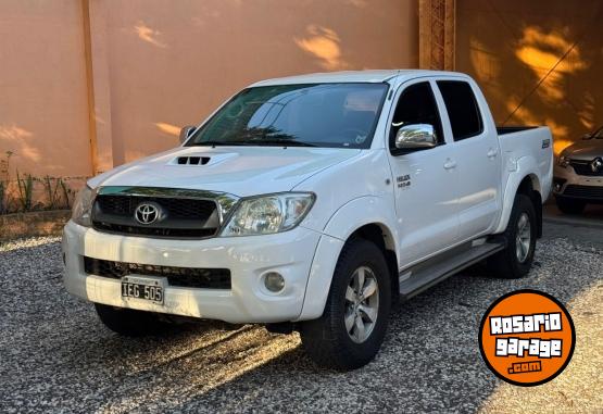 Camionetas - Toyota Hilux SRV 4x2 2009 Diesel 300000Km - En Venta