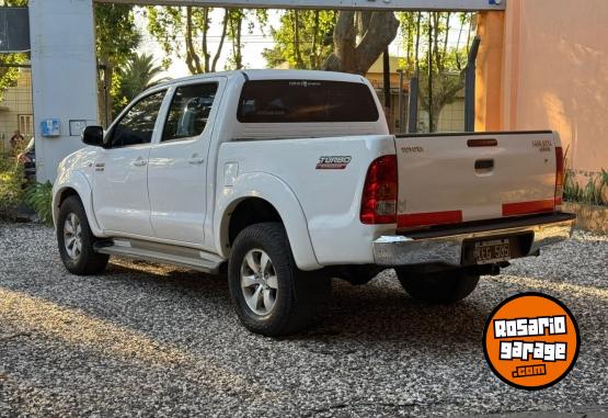 Camionetas - Toyota Hilux SRV 4x2 2009 Diesel 300000Km - En Venta