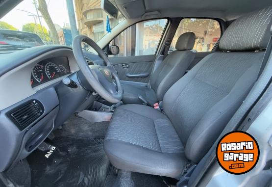 Autos - Fiat Siena 2013 GNC 138000Km - En Venta