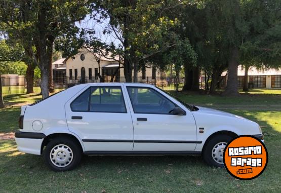 Autos - Renault Renault 19, RN, 1.6, full 1995 Nafta 180000Km - En Venta