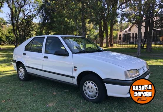 Autos - Renault Renault 19, RN, 1.6, full 1995 Nafta 180000Km - En Venta