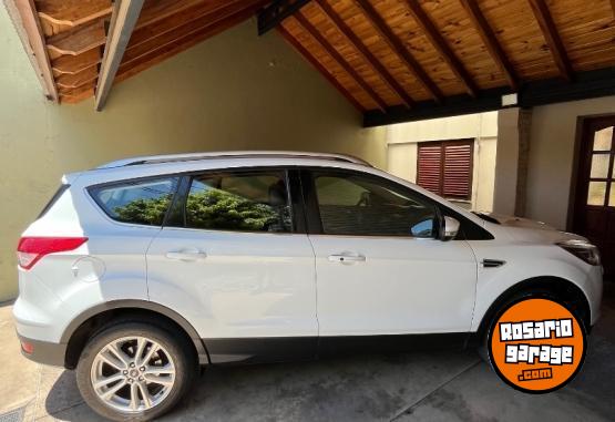 Autos - Ford Kuga Titanium 1.6T 2013 Nafta 170000Km - En Venta