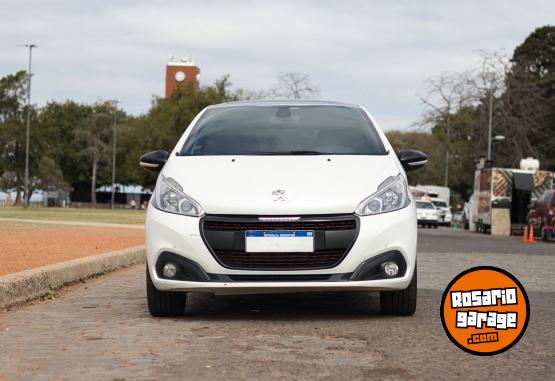 Autos - Peugeot 208 gt 2016 Nafta 89000Km - En Venta