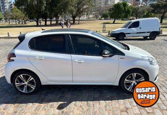 Autos - Peugeot 208 gt 2016 Nafta 89000Km - En Venta