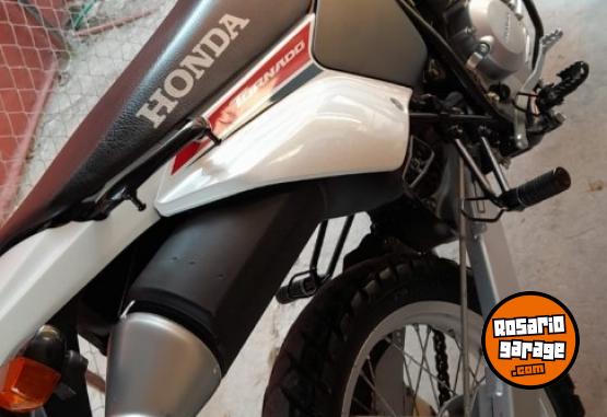 Motos - Honda Tornado 2020 Nafta 13000Km - En Venta