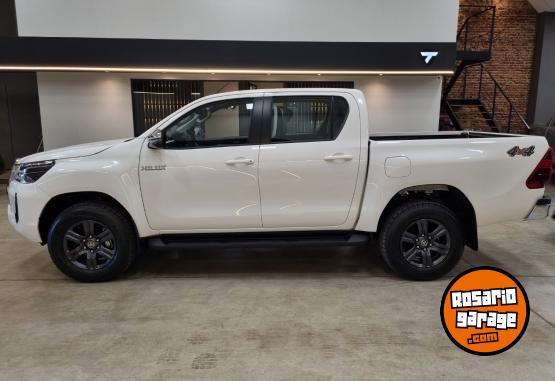 Camionetas - Toyota HILUX 2.8 SRV 4X4 AT 2024 Diesel 0Km - En Venta